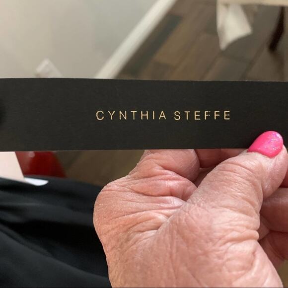 CYNTHIA Steffe Hanna drawstring blouse in black. Size large. New with tags - Picture 7 of 8